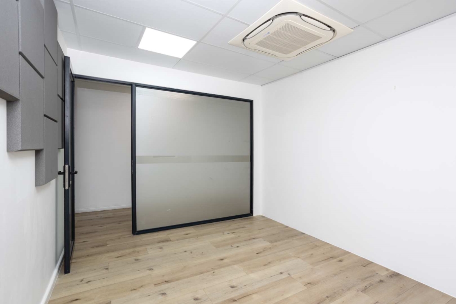 To Let commercial Property for Rent in Val De Vie Estate Western Cape